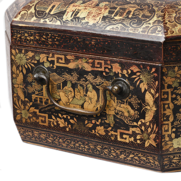 Chinoiserie Lacquer Sewing Box - Qing Dynasty Early 19th Century